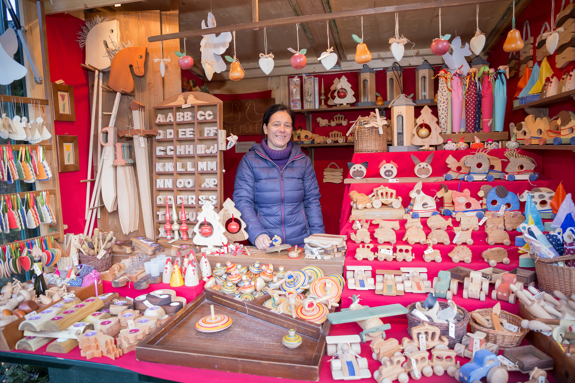 Holzspielzeug Weihnachtsmarkt Schönbrunn