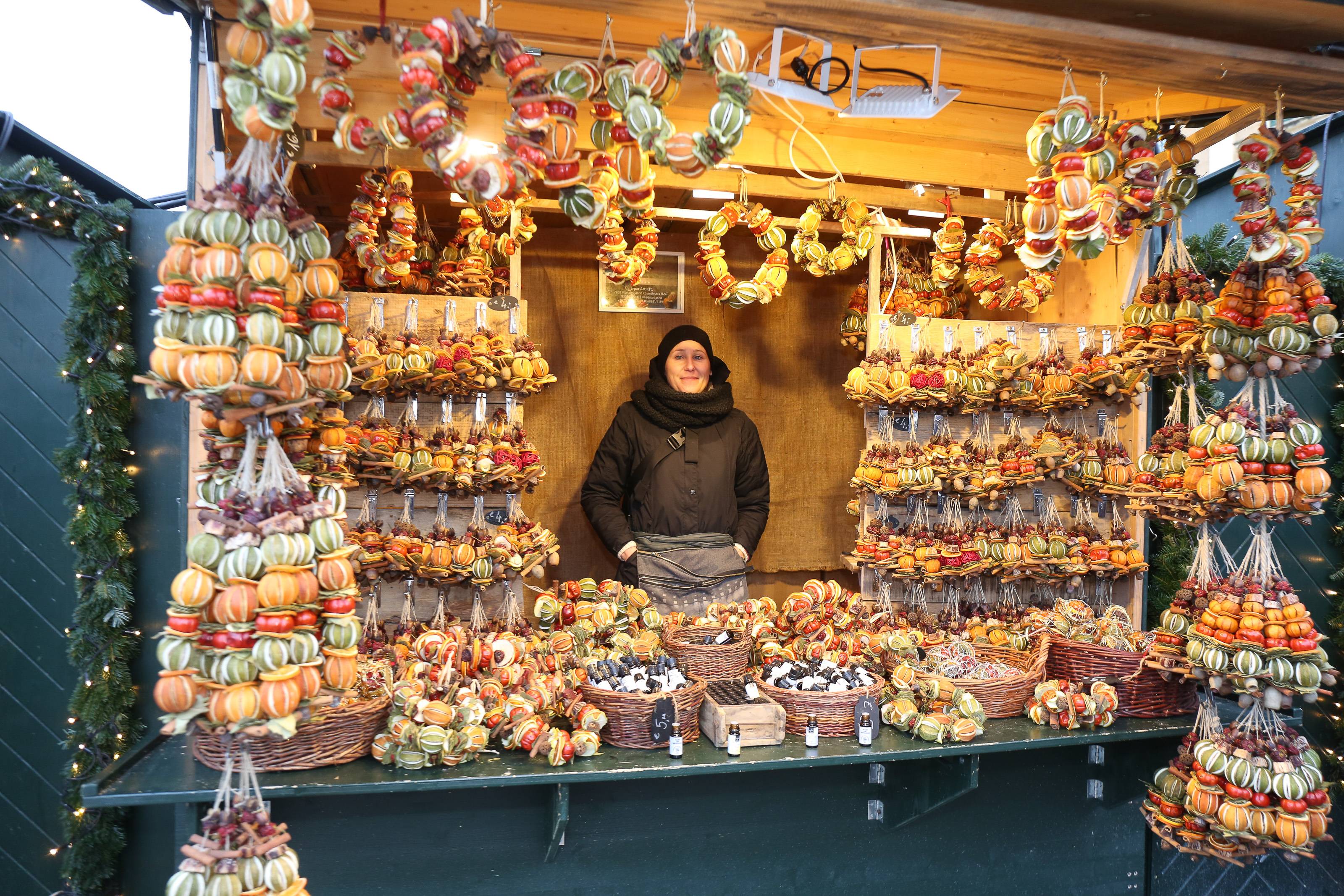 Weihnachtsdeko & Baumschmuck Archive - Kultur- & Weihnachtsmarkt Schloss  Schönbrunn